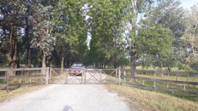 CABAÑA con PISCINA en las AFUERAS de la CIUDAD